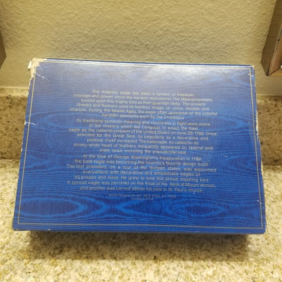 Avon 1976 Bicentennial USA Eagle Platter - George & Martha Washington Soap - Picture 10 of 13